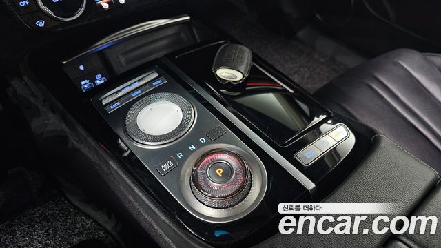 Genesis G80 (RG3) Gasoline 2.5 Turbo AWD 2022 — фото 9