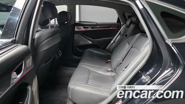 Genesis G80 3.3 GDI AWD Premium Luxury 2017 — фото 12