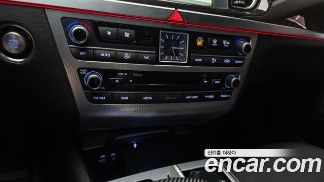 Genesis G80 3.3 GDI AWD Premium Luxury 2017 — фото 19