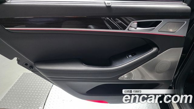 Genesis G80 3.3 GDI AWD Premium Luxury 2017 — фото 25