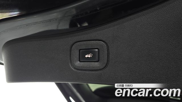 Renault Korea QM6 2.0 GDe RE Signature 2WD 2022 — фото 27