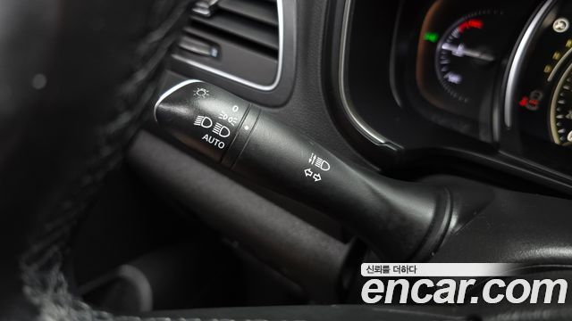 Renault Korea QM6 2.0 GDe RE Signature 2WD 2022 — фото 37