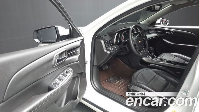 Chevrolet Malibu 2.0 LT Deluxe Pack 2016 — фото 10