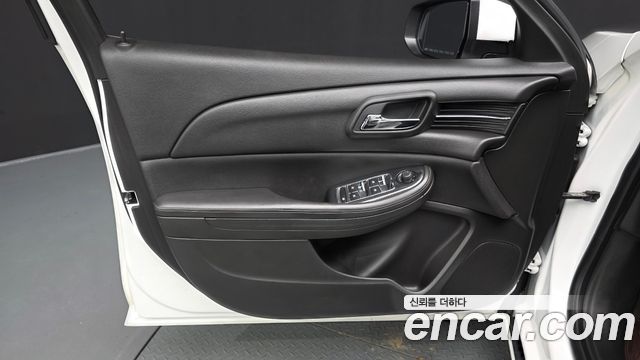 Chevrolet Malibu 2.0 LT Deluxe Pack 2016 — фото 24
