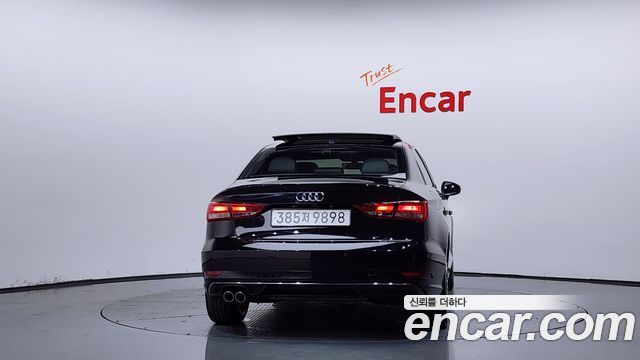 Audi A3 40 TFSI 8V 2018 — фото 4