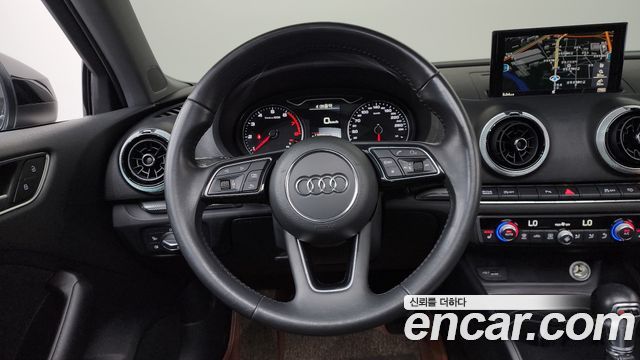 Audi A3 40 TFSI 8V 2018 — фото 13