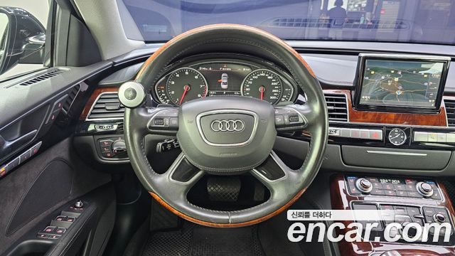 Audi A8 4.2 FSI Quattro LWB D4 2012 — фото 12