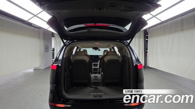 Kia Carnival (IV) Diesel 9-Seater Noblesse 2021 — фото 17