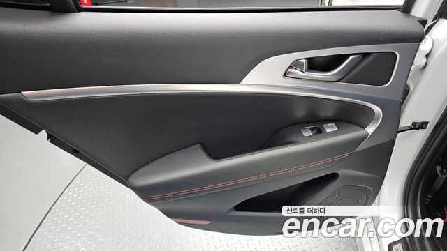 Genesis G70 2.0T AWD Sport Package 2019 — фото 25