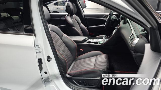 Genesis G70 2.0T AWD Sport Package 2019 — фото 26