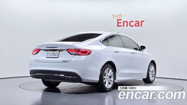 Chrysler 200 (II) 2.4 Limited 2015 — фото 2
