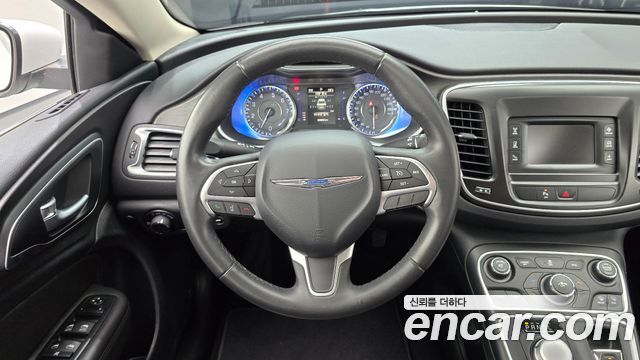 Chrysler 200 (II) 2.4 Limited 2015 — фото 13