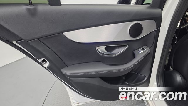 Mercedes-Benz C-Class (W205) C220 d 4MATIC 2020 — фото 25