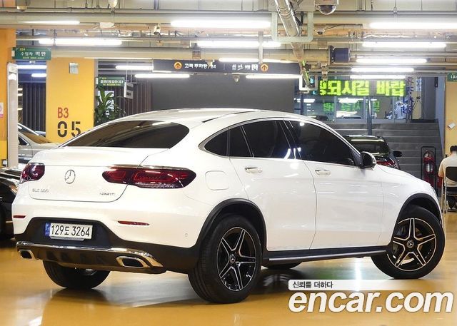 Mercedes-Benz GLC-Class (X253) GCL300 4MATIC Coupe 2023 — фото 2