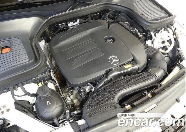Mercedes-Benz GLC-Class (X253) GCL300 4MATIC Coupe 2023 — фото 6