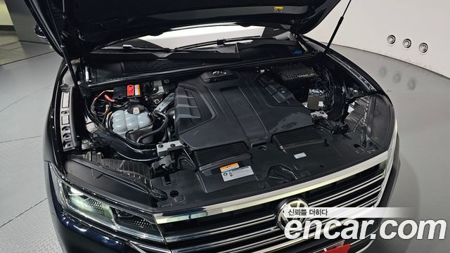 Volkswagen Touareg (III) 3.0 TDI Prestige 2020 — фото 6