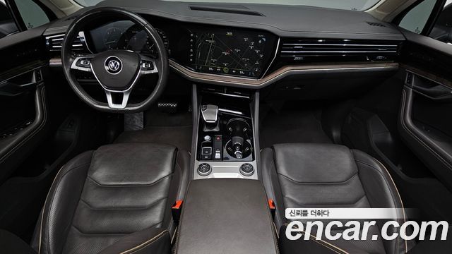 Volkswagen Touareg (III) 3.0 TDI Prestige 2020 — фото 7