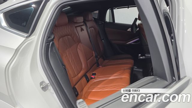 BMW X6 (G06) xDrive40i M Sport 2022 — фото 12