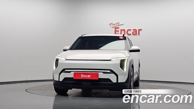Kia EV3 Long Range 2WD Earth 2025 — фото 3