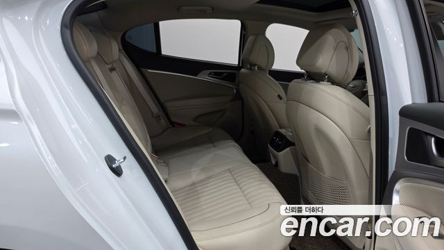 Genesis G70 Gasoline 3.3T 4WD 2021 — фото 15