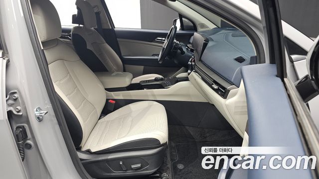 Kia Sportage (V) Gasoline 1.6 Turbo 2WD Signature 2025 — фото 26