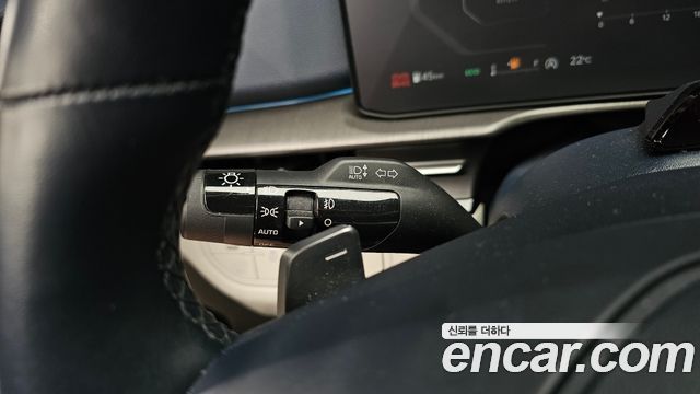 Kia Sportage (V) Gasoline 1.6 Turbo 2WD Signature 2025 — фото 36