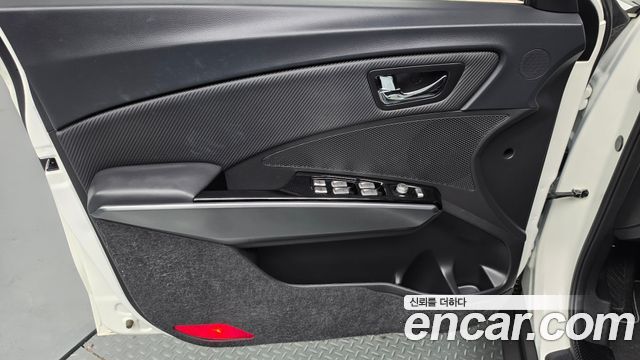 KG Mobility (SsangYong) Tivoli Armor VX 2WD 2018 — фото 25