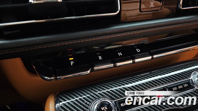 Lincoln Aviator (II) 3.0 Black Label AWD 2022 — фото 9