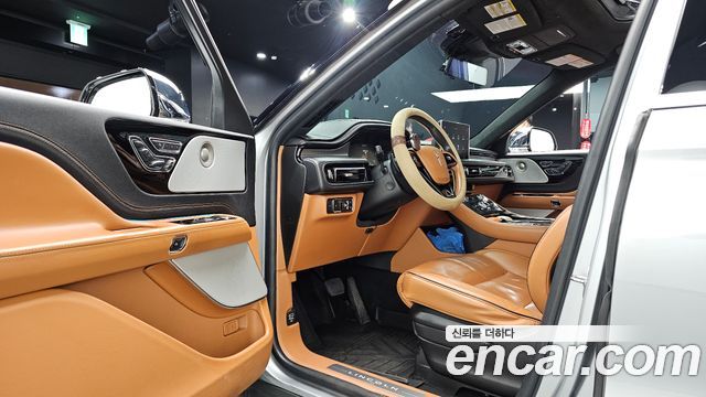 Lincoln Aviator (II) 3.0 Black Label AWD 2022 — фото 10