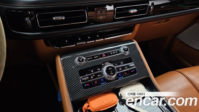 Lincoln Aviator (II) 3.0 Black Label AWD 2022 — фото 29