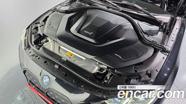 BMW i4 eDrive40 M Sports Pro 2023 — фото 6