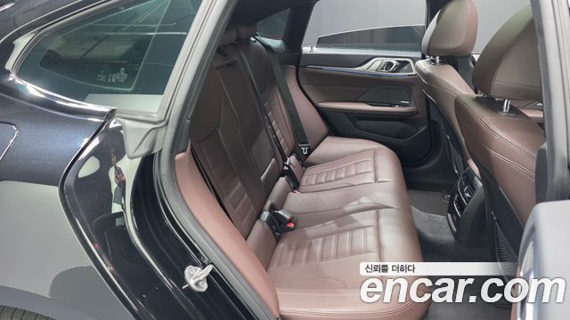 BMW i4 eDrive40 M Sports Pro 2023 — фото 11