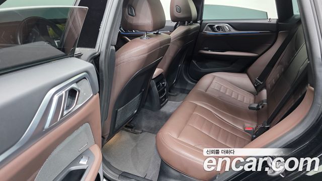 BMW i4 eDrive40 M Sports Pro 2023 — фото 12