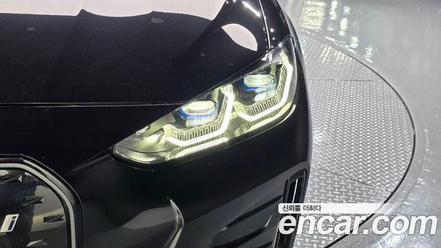 BMW i4 eDrive40 M Sports Pro 2023 — фото 22