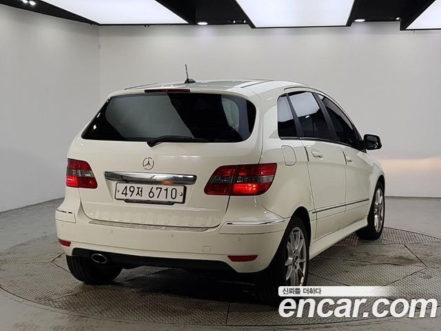 Mercedes-Benz B-Class (W245) B200 2011 — фото 4