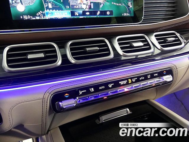 Mercedes-Benz GLS-Class (X167) Maybach GLS600 4MATIC Manufakur 2023 — фото 17