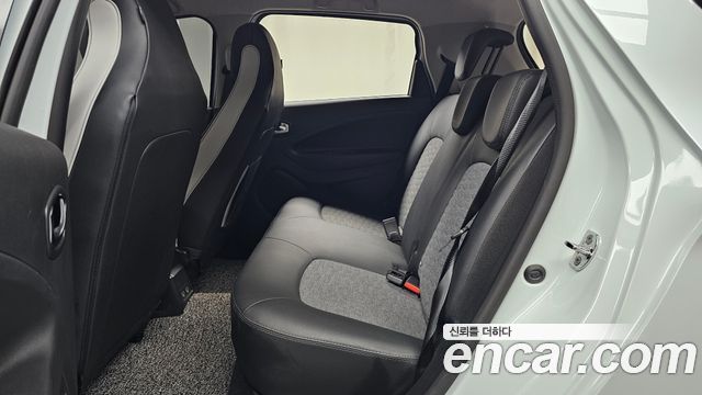 Renault Korea Zoe Intens Eco 2021 — фото 12
