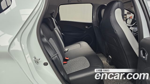 Renault Korea Zoe Intens Eco 2021 — фото 26