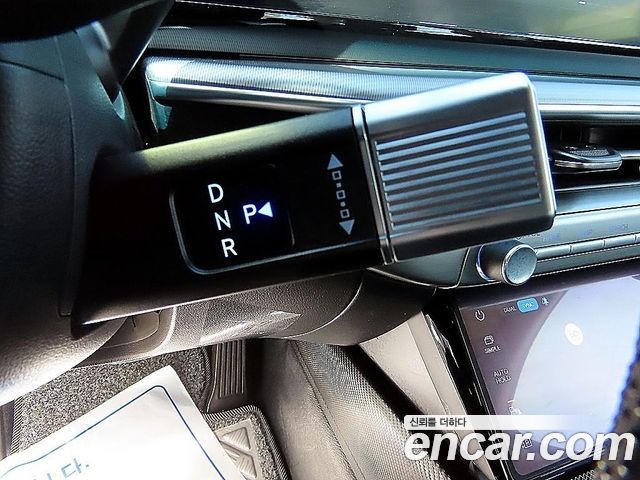 Hyundai Grandeur (GN7) 3.5 LPG 2WD (Taxi) Deluxe 2024 — фото 16