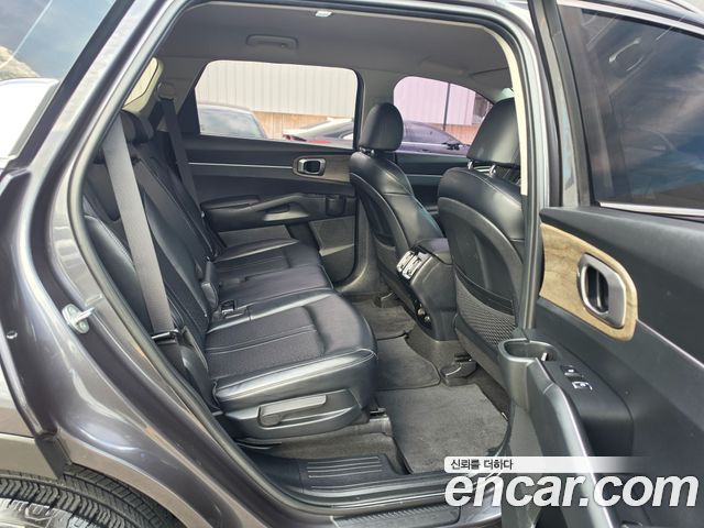 Kia Sorento (IV) Diesel 2.2 2WD Prestige 2023 — фото 17