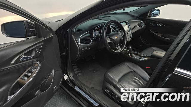 Chevrolet Malibu 1.5 Turbo Perfect Black LTZ 2017 — фото 10