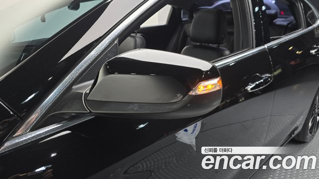 Chevrolet Malibu 1.5 Turbo Perfect Black LTZ 2017 — фото 31