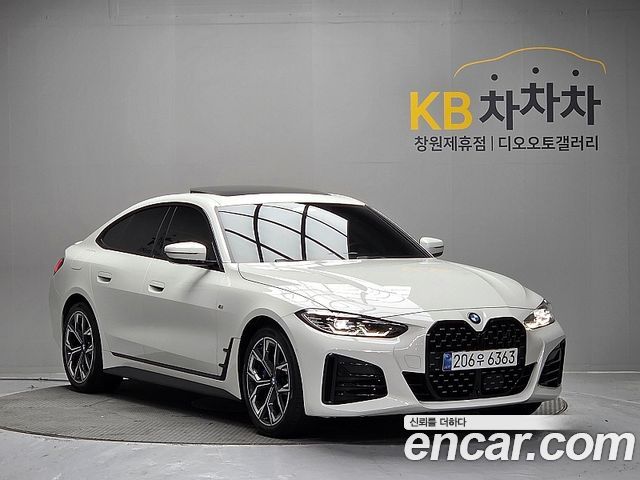 BMW 4 Series (G22) 420i M Sport Performance Gran Coupe 2024 — фото 5