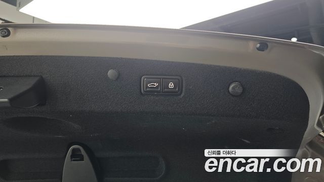 Kia K8 2.5 Gasoline 2WD Signature 2025 — фото 39