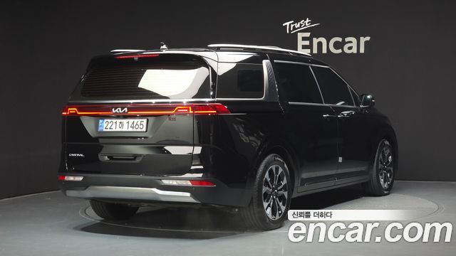 Kia Carnival (IV) Gasoline 9-Seater Signature 2023 — фото 2