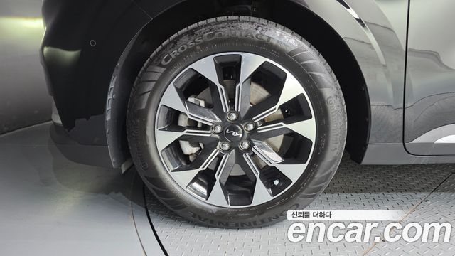 Kia Carnival (IV) Gasoline 9-Seater Signature 2023 — фото 5