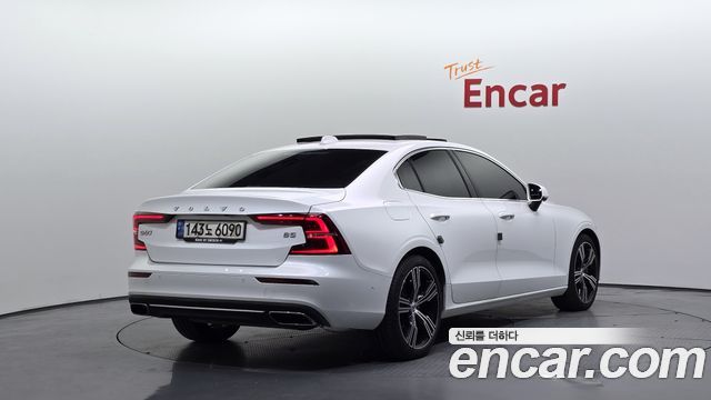 Volvo S60 (III) B5 Inscription 2021 — фото 2