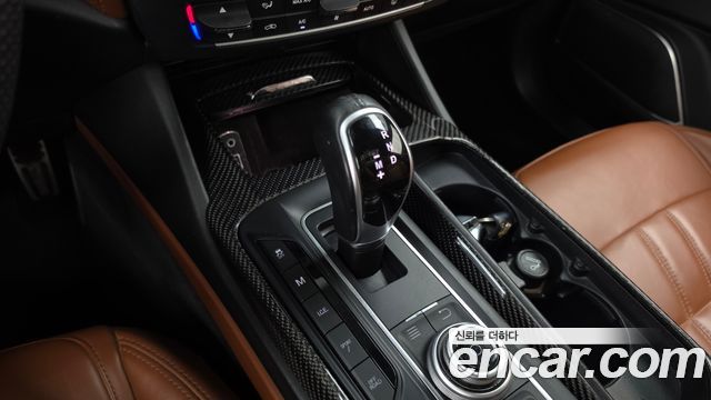 Maserati Levante 3.0 Diesel AWD Sport 2017 — фото 9