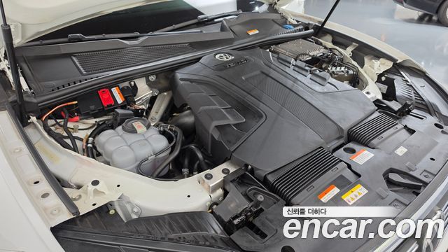 Volkswagen Touareg (III) 3.0 TDI Premium 2021 — фото 6