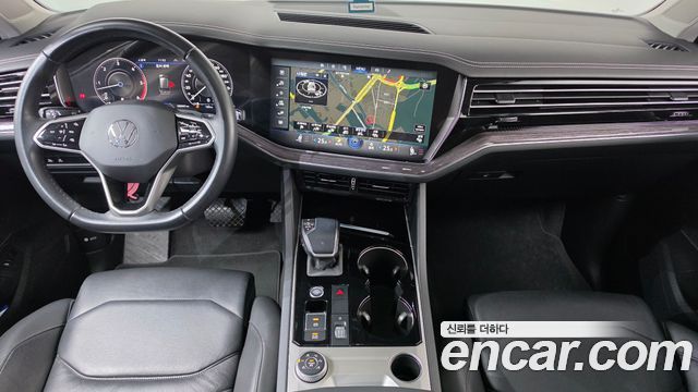 Volkswagen Touareg (III) 3.0 TDI Premium 2021 — фото 7